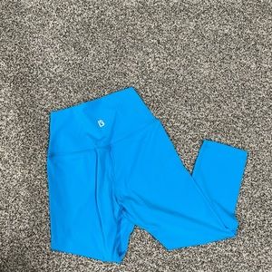 Buff bunny blue capris